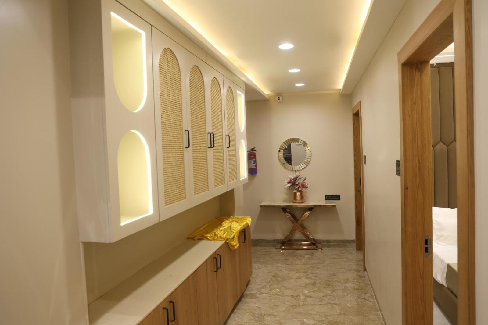 The Meera Hotel Ujjain Exterior foto