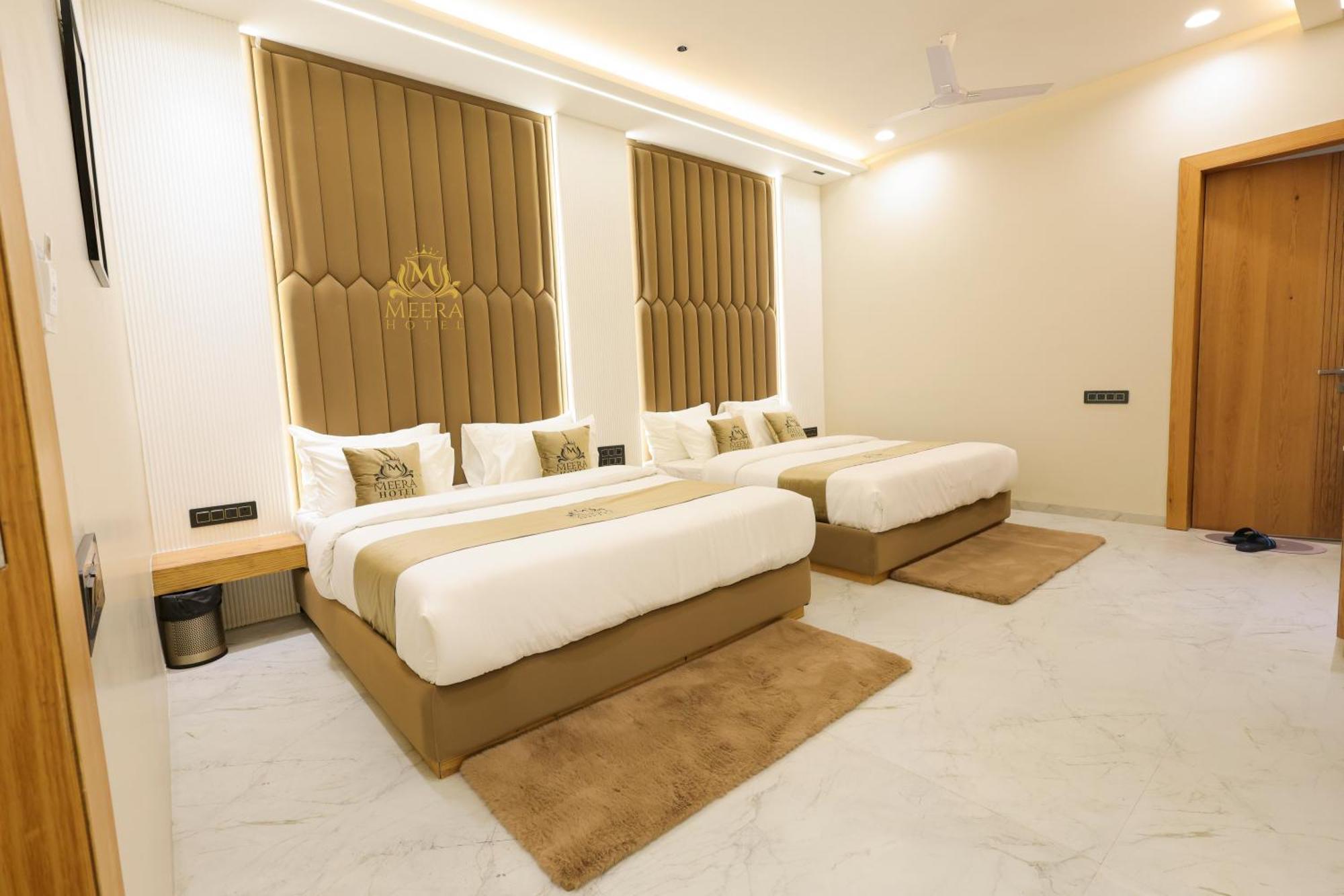 The Meera Hotel Ujjain Exterior foto