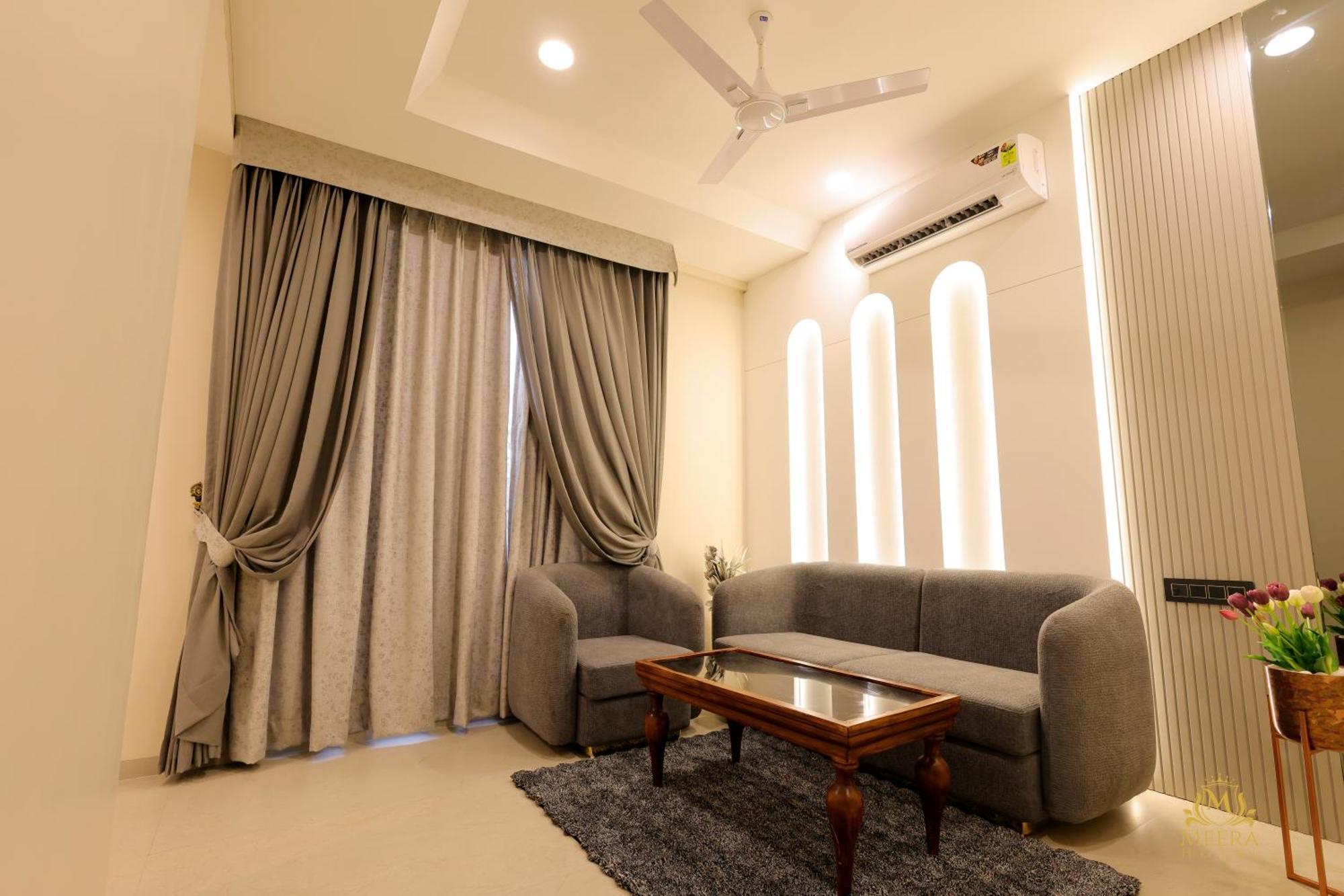 The Meera Hotel Ujjain Exterior foto